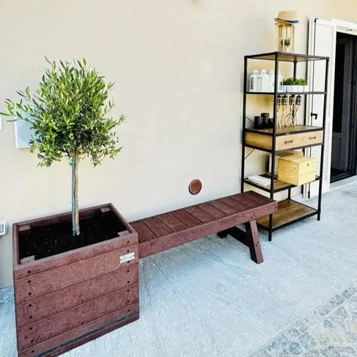 panca mary in plastica riciclata logisto