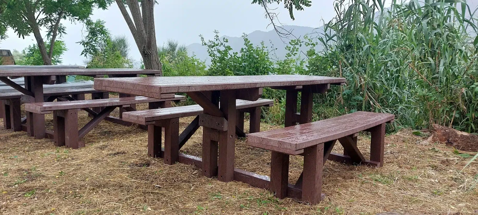 tavolo pic nic argentera spazio disabili in plastica rigenerata logisto